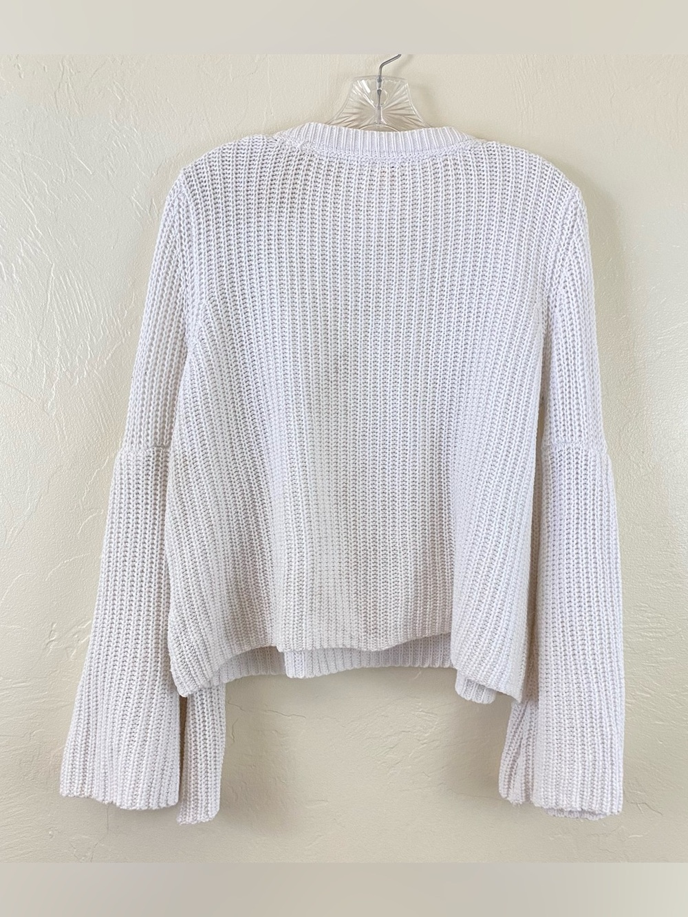 Free People Size XS White Cotton Ribbed Knit Bell Sleeve V-neck Pullover Sweater - Picture 3 of 6